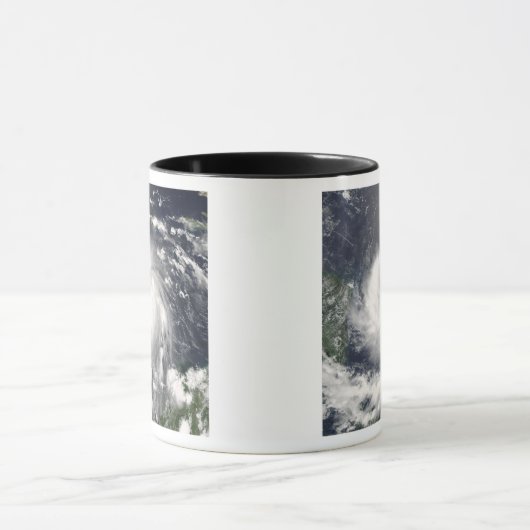 Hurrikan Felix Tasse (Zentrum)