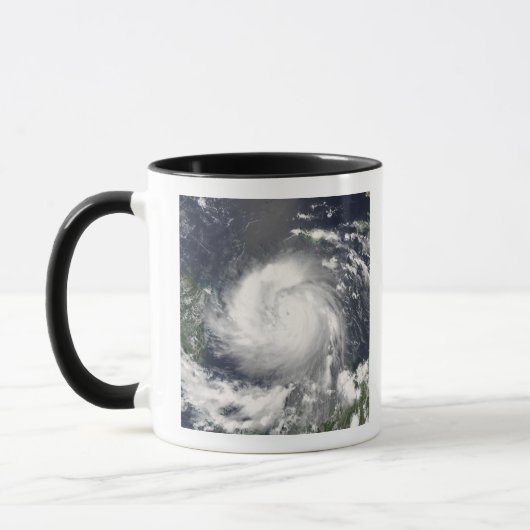 Hurrikan Felix Tasse (Links)