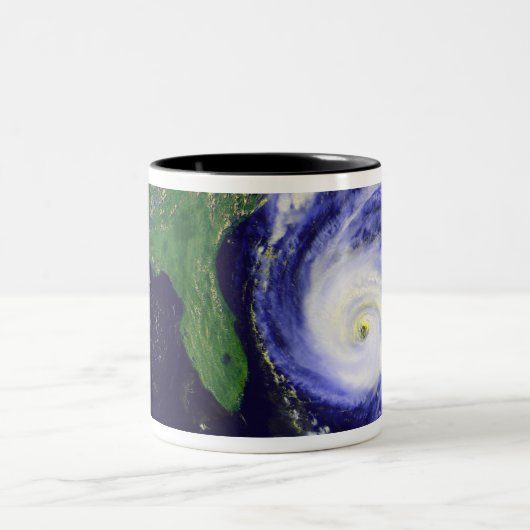 Hurrikan Fran Zweifarbige Tasse (Mittel)