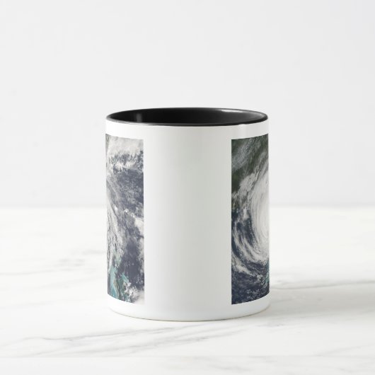 Hurrikan Jeanne Tasse (Zentrum)