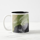 Hurrikan Katrina 4 Zweifarbige Tasse (Links)