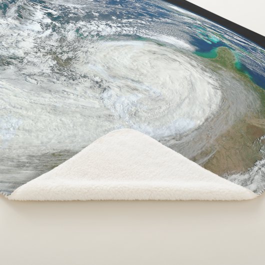 Hurrikan Sandy an der Ostküste der USA. 3 Sherpadecke (3/4)