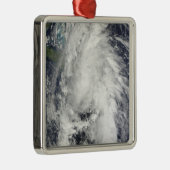 Hurrikan Tomas Ornament Aus Metall (Rechts)