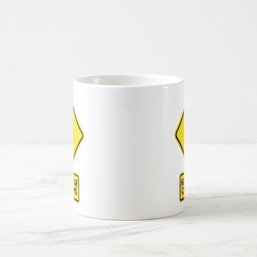 Hurrikan überquert kaffeetasse (Mittel)