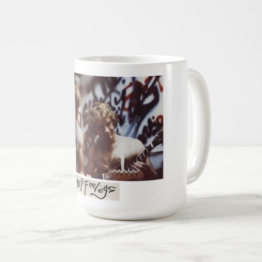 Hurt Feelings classic mug Kaffeetasse (VorderseiteRechts)