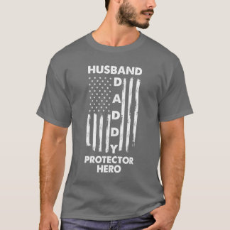 Husband Daddy Protector Hero Fathers Day Geschenk  T-Shirt
