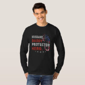 Husband Daddy Protector Hero Shirt American Flag (Vorne ganz)