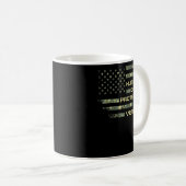 Husband Daddy Protector Hero Veteran USA Flag Camo Kaffeetasse (VorderseiteRechts)