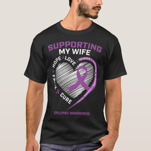 Husband Ich trage Lila für meine Ehefrau Epilepsie T-Shirt (Vorderseite)