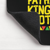 Husband Vater King Protector Kente Black African Mousepad (Ecke)