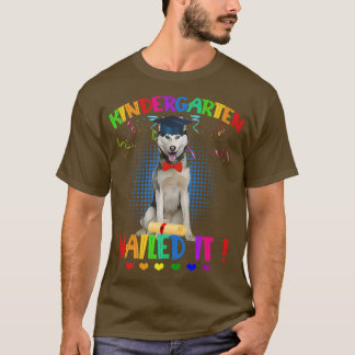 Husky Hund Abschluss Klasse 22 Kindergartennagel T-Shirt
