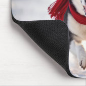 Husky läuft mit rotem Skarf Mousepad (Ecke)