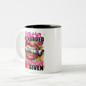 Hustle Earned Zweifarbige Tasse (Vorderseite Links)