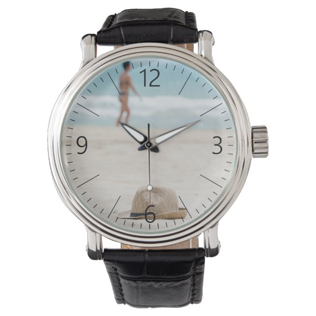 Hut am Strand Armbanduhr (Vorderseite)