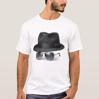 Hut- und Sonnenbrillen-T-Shirt  T-Shirt