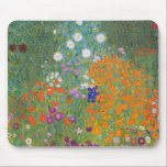 Hütte Gustav Klimt Blumengarten Mousepad<br><div class="desc">Ein wunderschönes Gartenbild - das ist ein klassisches Gemälde von Gustav Klimt,  genannt Hütte Garden,  oder Bauergarten,  1907,  das ein nahes Bild eines Blumengartens,  ein buntes Blumengemälde ist.</div>