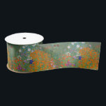 Hütte Gustav Klimt Blumengarten Satinband<br><div class="desc">Ein wunderschönes Gartenbild - das ist ein klassisches Gemälde von Gustav Klimt,  genannt Hütte Garden,  oder Bauergarten,  1907,  das ein nahes Bild eines Blumengartens,  ein buntes Blumengemälde ist.</div>