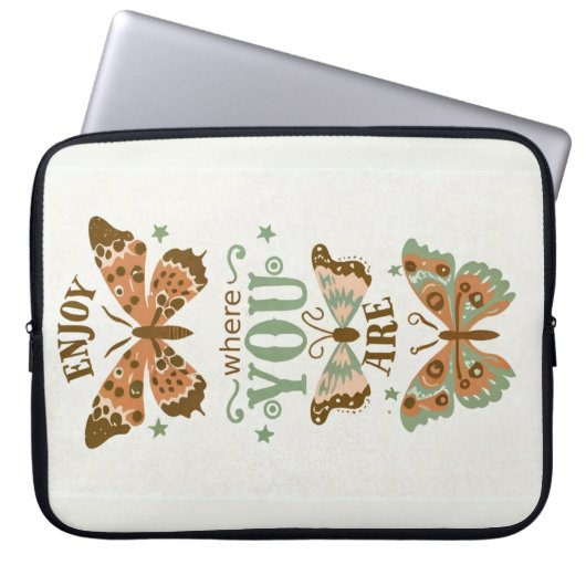 Hütte-Kern-Schmetterlinge genießen, wo Sie sind Laptopschutzhülle (Vorderseite)