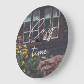 Hütte mit rustikalem Garten Große Wanduhr (Winkel)