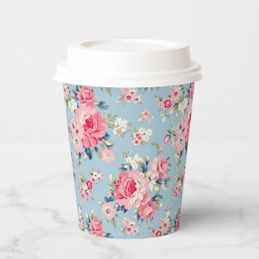 Hütte Rosa Rosen auf blauem Hintergrund Pappbecher (Links)