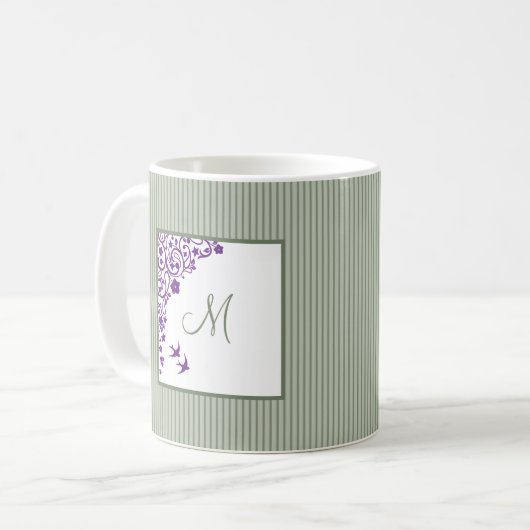 Hütte Sage Strip Lila Blumenskriptmonogramm Kaffeetasse (Vorderseite Links)