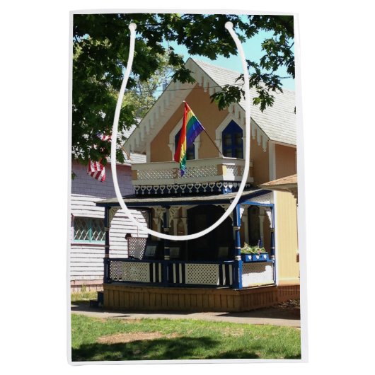 Hütte und Stolz Gingerbread - Martha's Vineyard Mittlere Geschenktüte (Vorderseite)