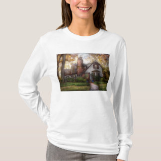 Hütte - Westfield, NJ - Grandma Ridinghoods hause T-Shirt