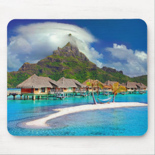 Hütten mitten am Strand Mousepad