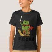 Huzzah Frog Knight Riding A Snail Funny Sword Meme T-Shirt (Vorderseite)