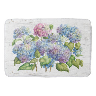Hydrangea-Blüte mit Holz Badematte