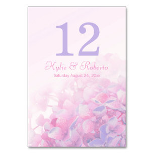 Hydrangea Blütenblütenblüte lila rosa Hochzeitsfei Tischnummer