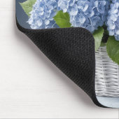 Hydrangea Bouquet in einem Korb Mousepad (Ecke)