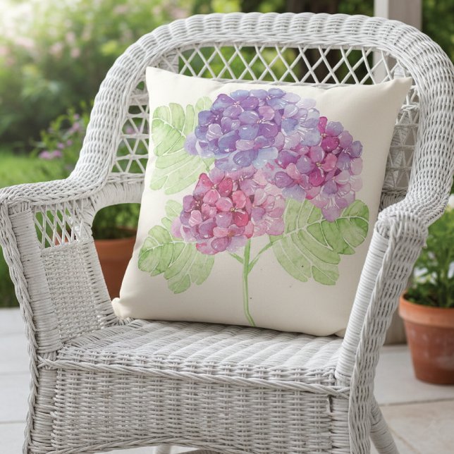 Hydrangea Watercolor Floral Summer Kissen (Von Creator hochgeladen)