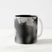 Hydrangea Zweifarbige Tasse (VorderseiteRechts)