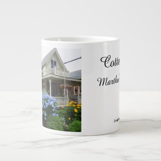 Hydrangeas an der Ecke - Martha's Vineyard Jumbo-Tasse (Vorderseite)
