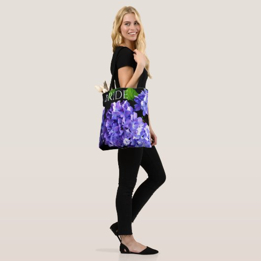 Hydrangeas, lila blauer Blume Tasche (Am Model)