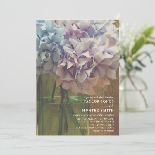 Hydrangeas Mason Jar Wedding Einladung (Stehend Vorderseite)