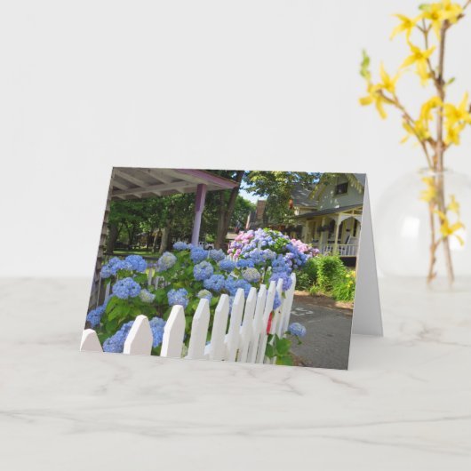 Hydrangeas und Picket Fence - Martha's Vineyard Karte (Gelbe Blume)
