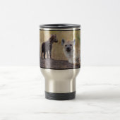 Hyena mit einer jungen reisebecher (Mittel)