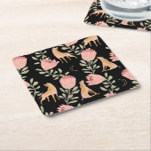 Hyena & Protea: Dunkles Vintages Muster Rechteckiger Pappuntersetzer (angewinkelt)