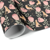Hyena & Protea: Schwarzer Hintergrund Nahtlos Geschenkpapier (Rolleneckpunkt)