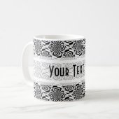Hypnose-Muster Schwarz-weiß + Ihr Text Kaffeetasse (Vorderseite Links)
