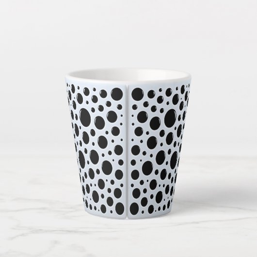 Hypnotische schwarze Kreise Milchtasse (Vorderseite)