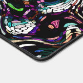 Hypnotische Wirbelenergie in Lila Schreibtischmatt Schreibtischunterlage (Ecke)