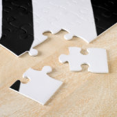 Hypnotisches Schwarz-Weiß-Schaltmuster Puzzle (Seite)