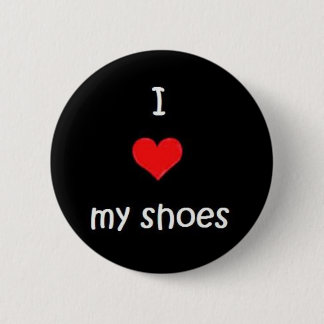 i<3myshoes2 durch essie_r_a button