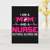 I Am A Mom And A Nurse Nothing Scares Me Funny Nur Karte (Gelbe Blume)