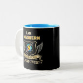 I Am MCGOVERN What's Your Superpower Zweifarbige Tasse (Vorderseite Links)