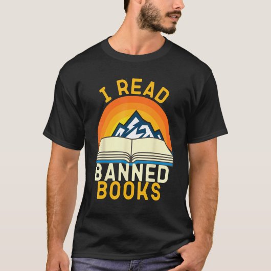 I Am With the Banned Books Shirts Funny I Read Ban (Vorderseite)