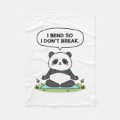 “I Bend So I Don’t Break” panda design Fleecedecke (Vorderseite)